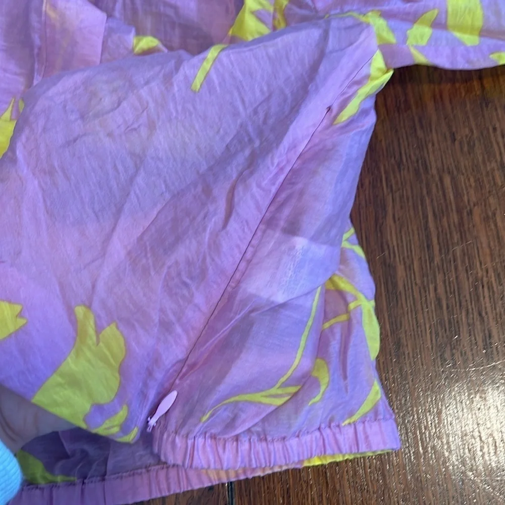 Cabi Drift Top Small purple Lilac Yellow tropical floral Cropped Semi Sheer Wrap - Picture 7 of 8